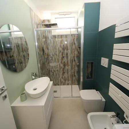 Fully Renovated Flat For Four In *
