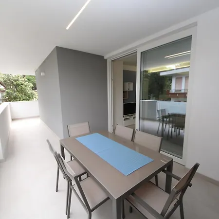 Fully Renovated Flat For Four In Διαμέρισμα