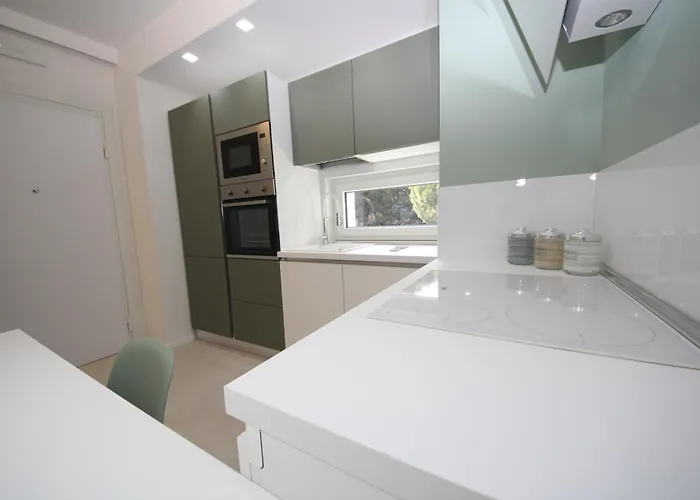 Fully Renovated Flat For 4 In Διαμέρισμα *