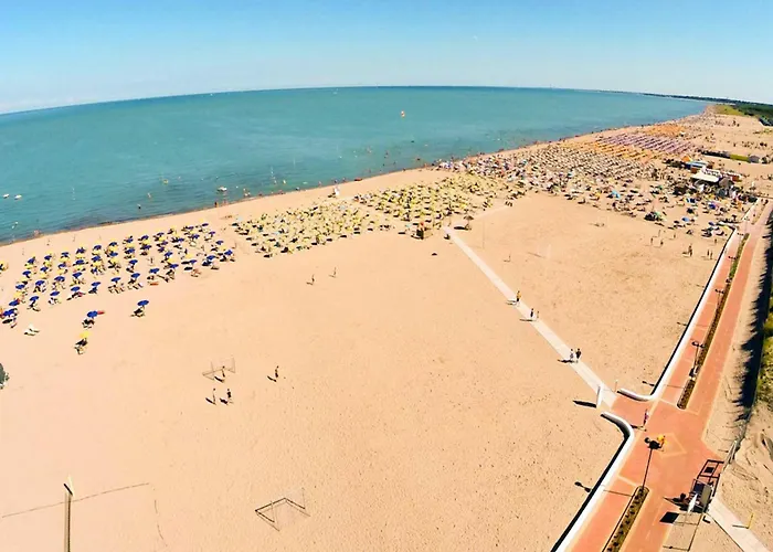Fully Renovated Flat For 4 In Rosolina Mare